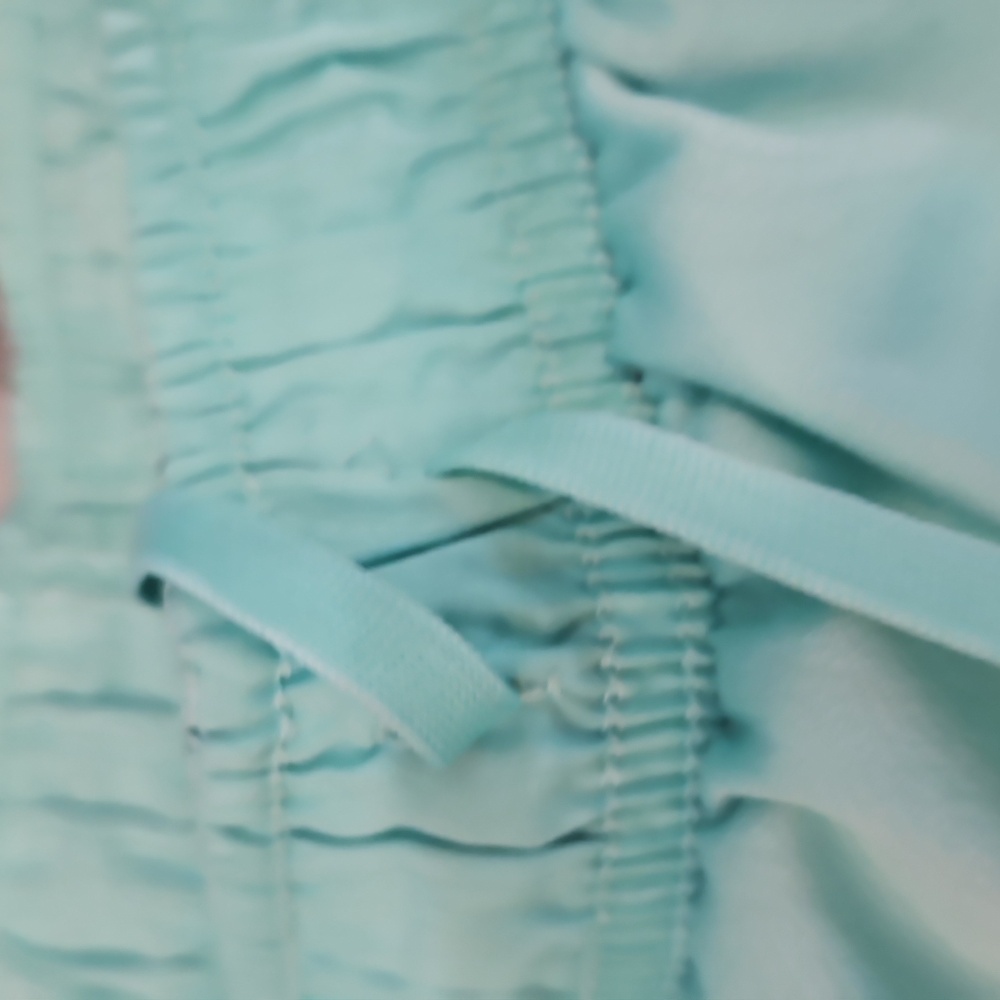 Women’s Nike Short Light  Blue/Green Running  Mefium - Picture 7 of 8